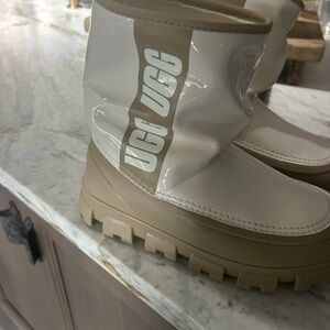 UGG Classic Brelah Mini Rain Boots NWOT